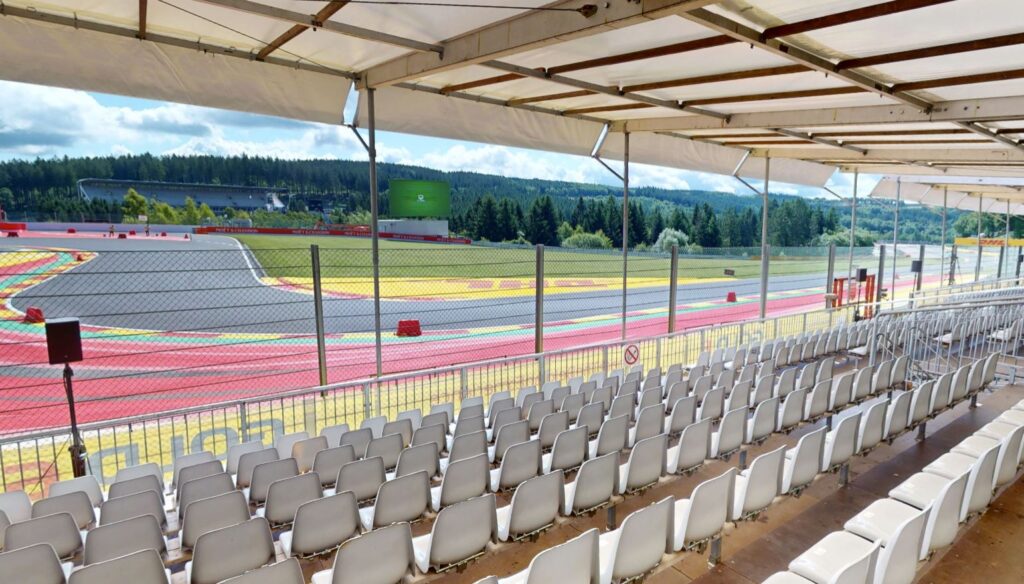 Spa Francorchamps GOld 6 grandstand view 2