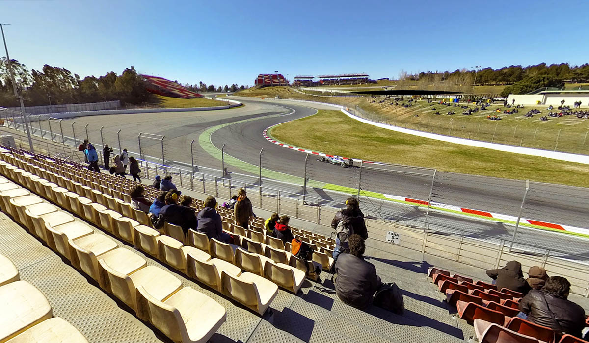 Tribuna F vista de la F1 española