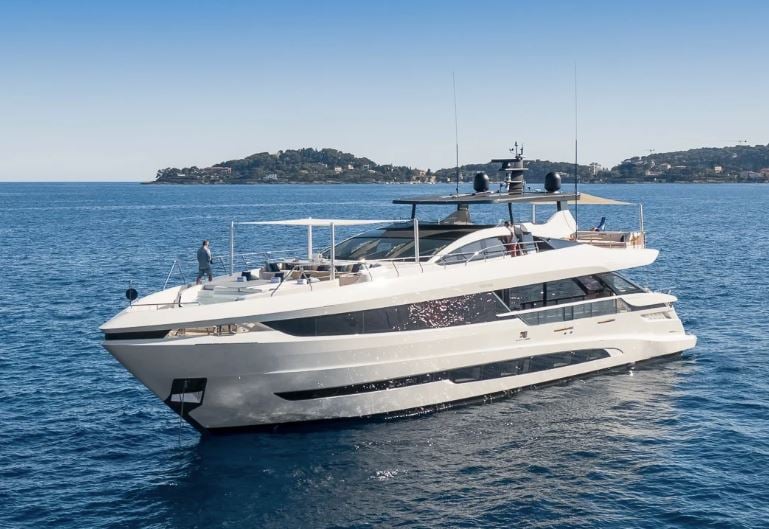 Unleash the Lion yacht